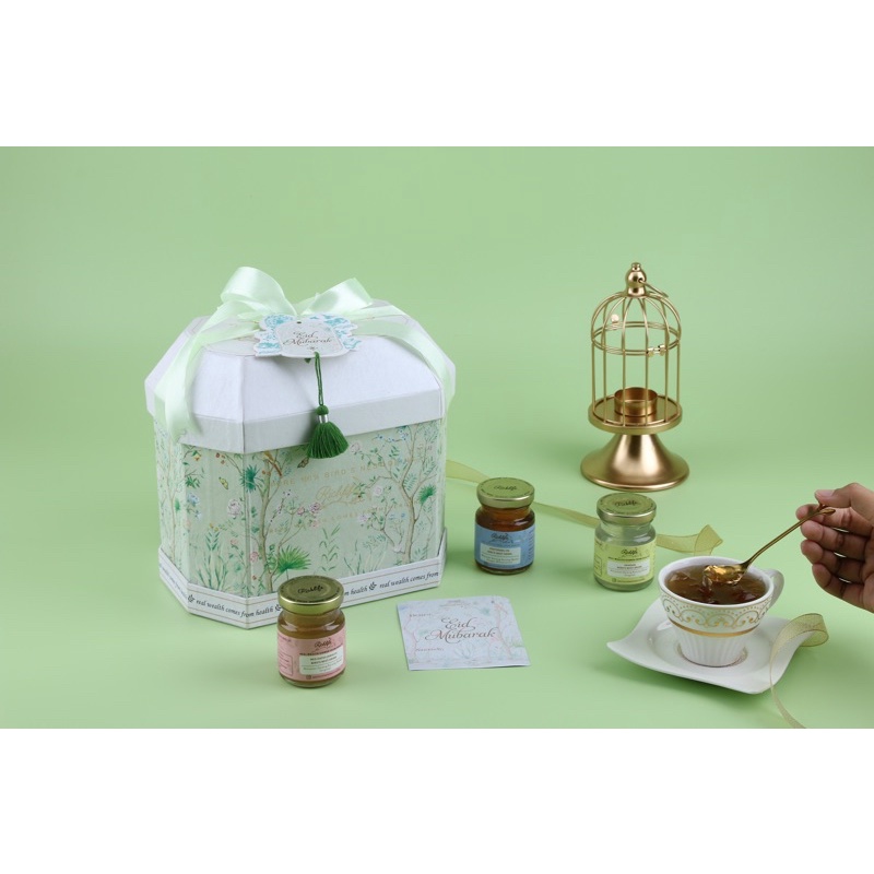 

AYANA- HAMPERS BIRTHDAY GIFTBOX GIFTSET MINUMAN SARANG BURUNG WALET