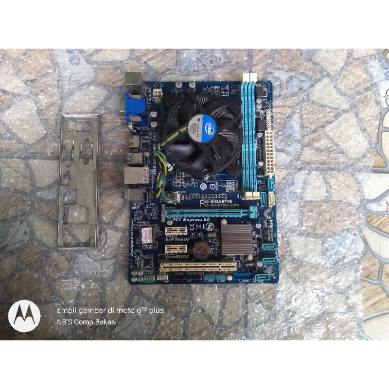 Paket hemat mainboard or motherboard B75 Gigabyte GA-B75M-HD3 + i3 2100 3.1ghz dan fan