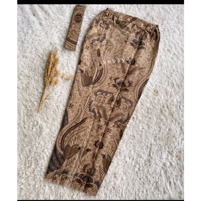 ROK BATIK BALI MOTIF BURUNG MERAK
