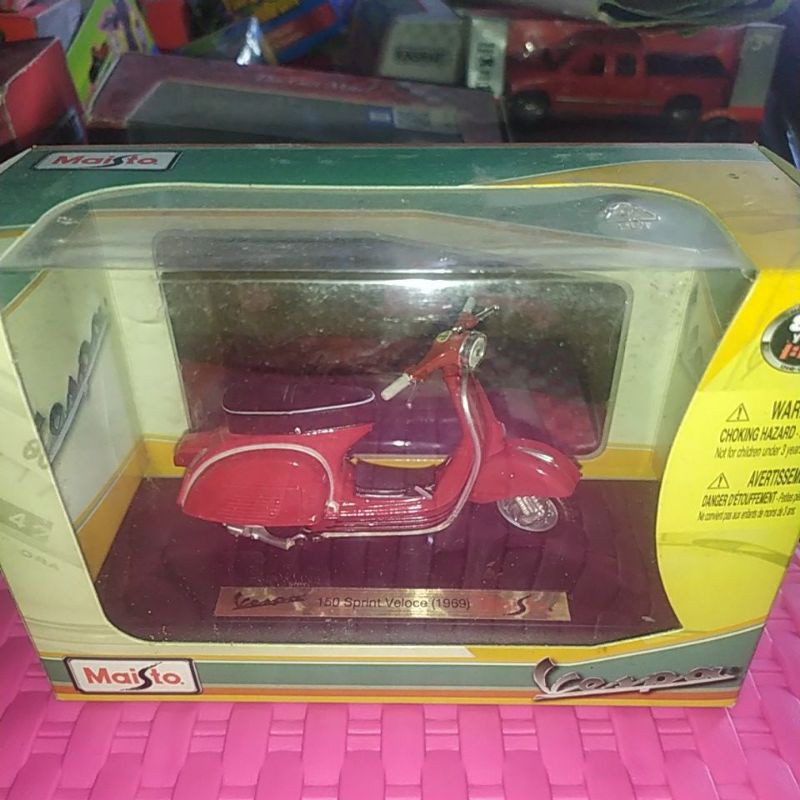 maisto vespa 150 sprint veloce (1969) [diecast]