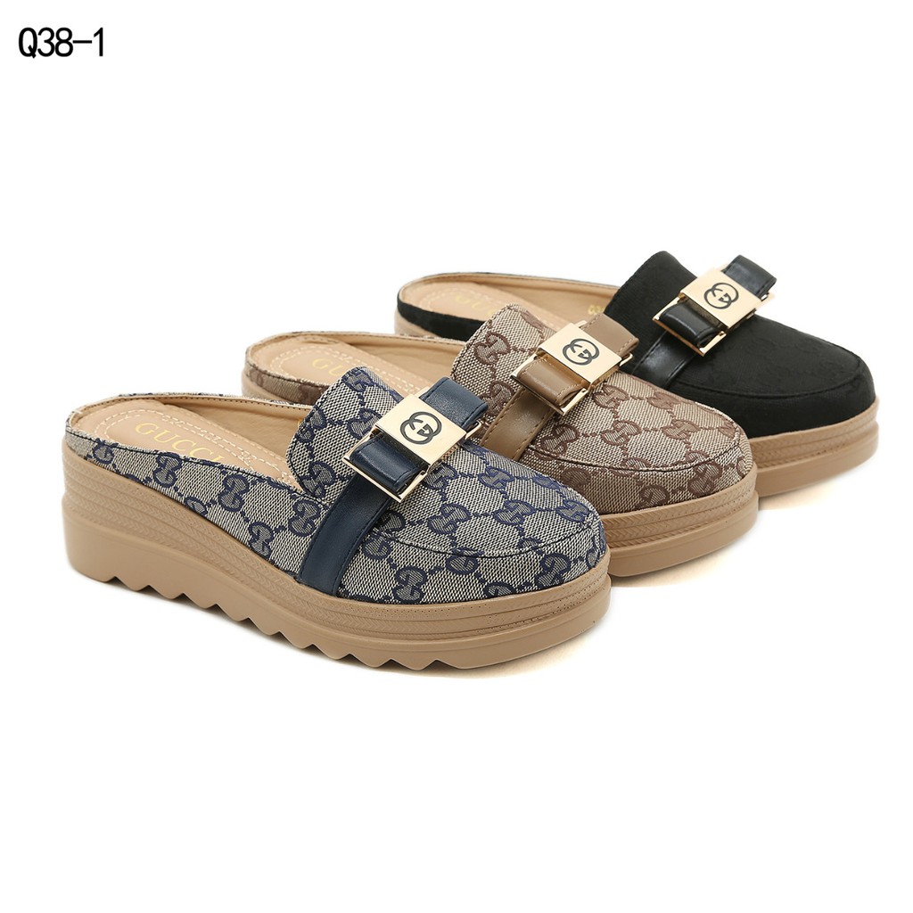 Sepatu Gucci GG Canvas Logo Box Slip-on Shoes Q38-1