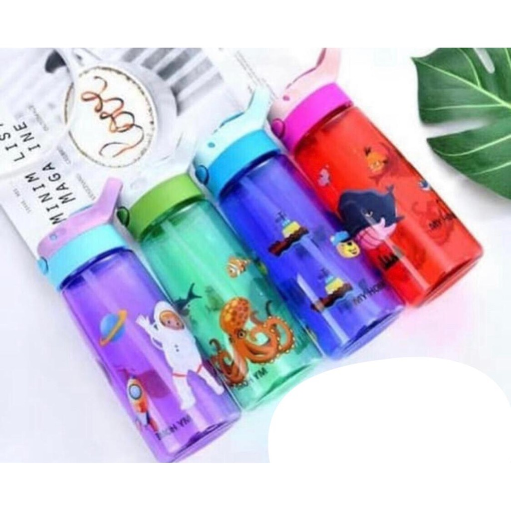 Botol Minum Anak Ukuran Besar Motif Ocean World dengan Sedotan BPA FREE 480ml B818