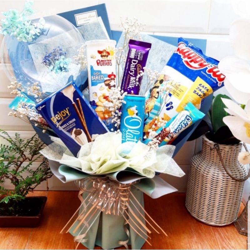 

Snack Bouquet by SHF in Blue