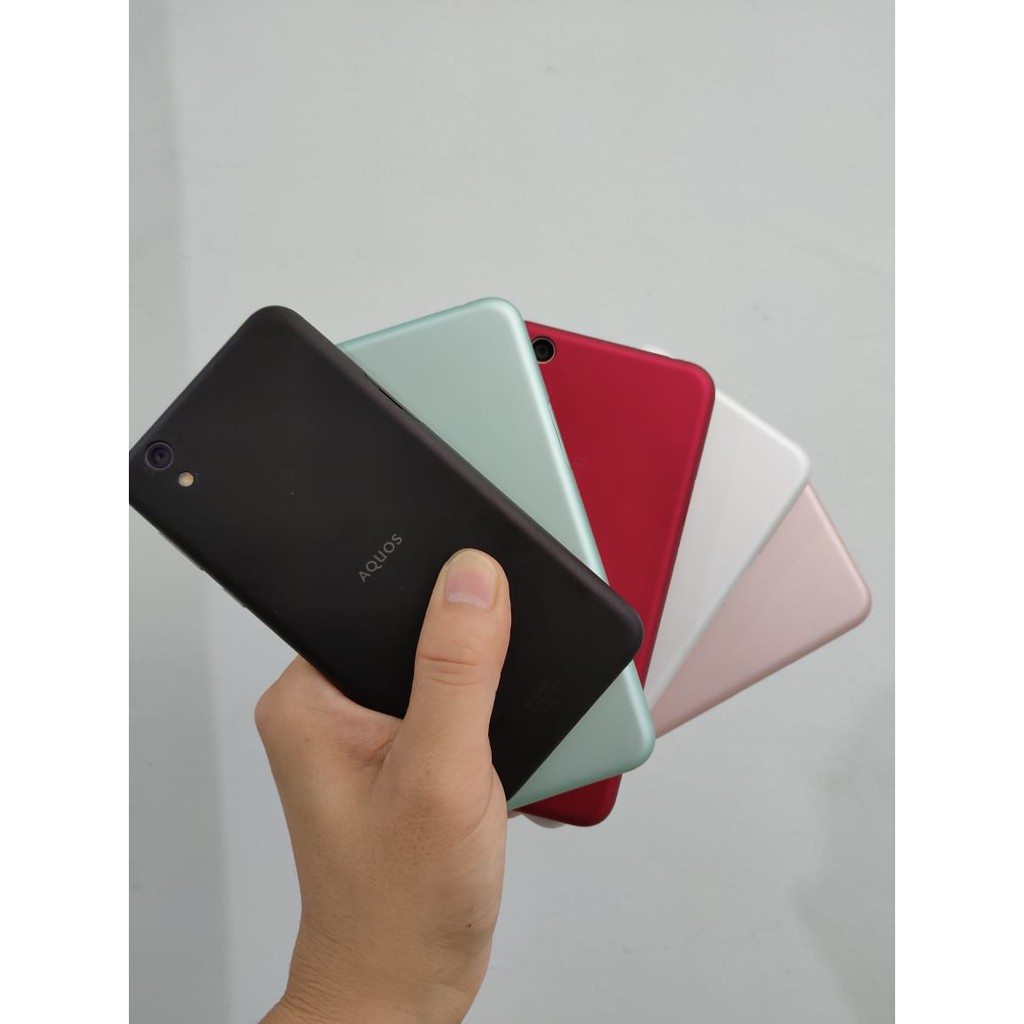 Sharp Aquos Sense SHV40 AU 3/32GB - BATANGAN - SHV 40 3/32