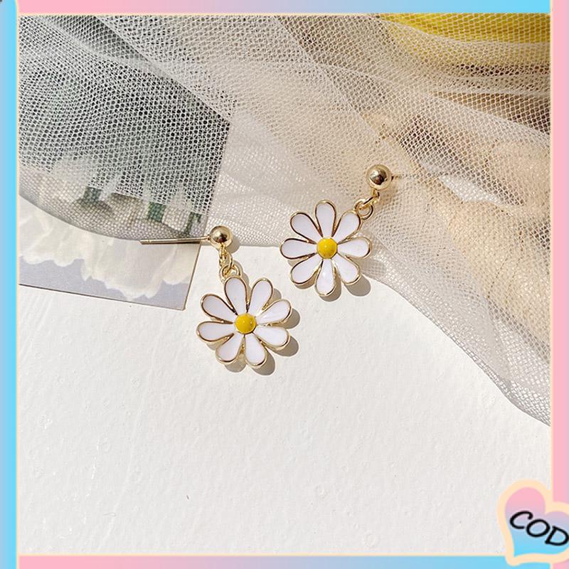 COD❤️925 Silver Daisy Earrings Fashion Anting Pejantan Bunga Matahari Manis Segar-A.one