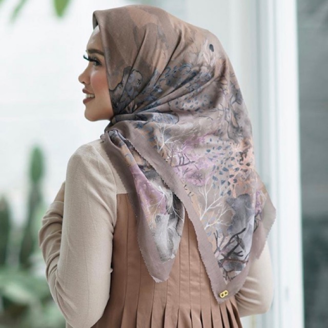 Savana series Buttonscarves