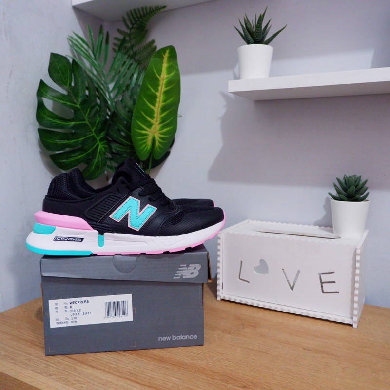 new balance 997 women black toska pink