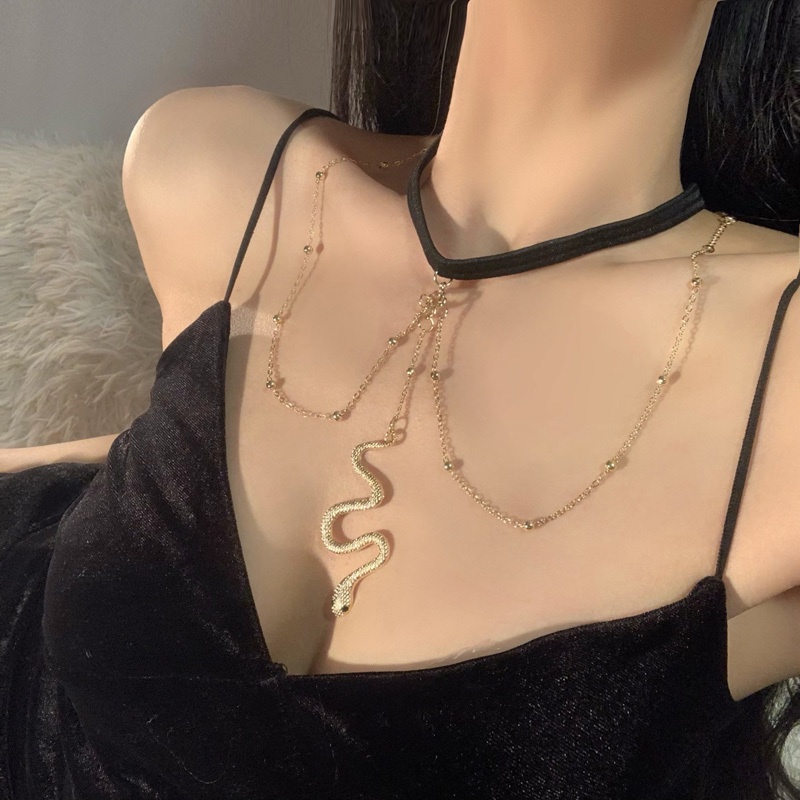 Kalung Model Ular Gaya Retro