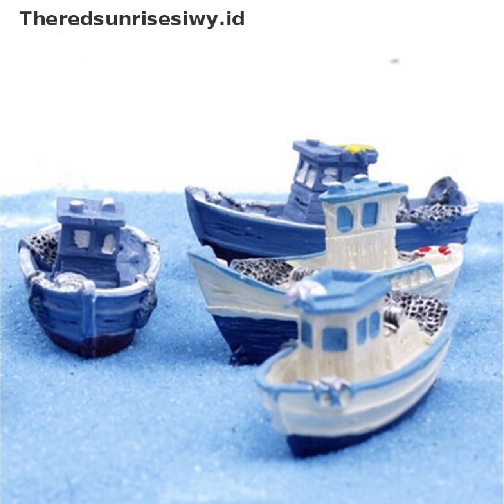 Theredsunrisesiwy.Id 1pc Miniatur Kapal Pesiar Untuk Dekorasi Lansekap Mikro / Rumah / Taman Diy