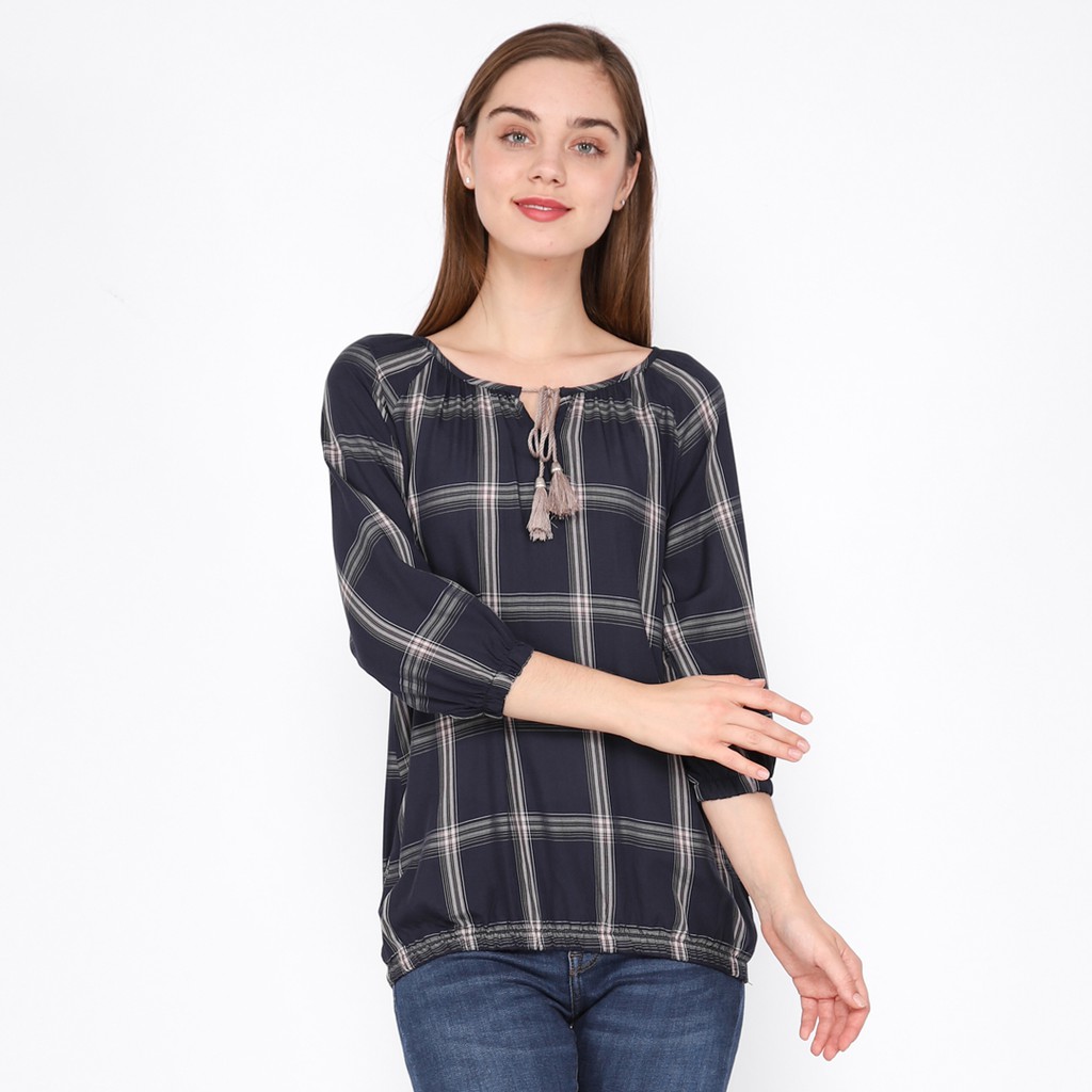 

C2 Firzha Navy Basic Blouse