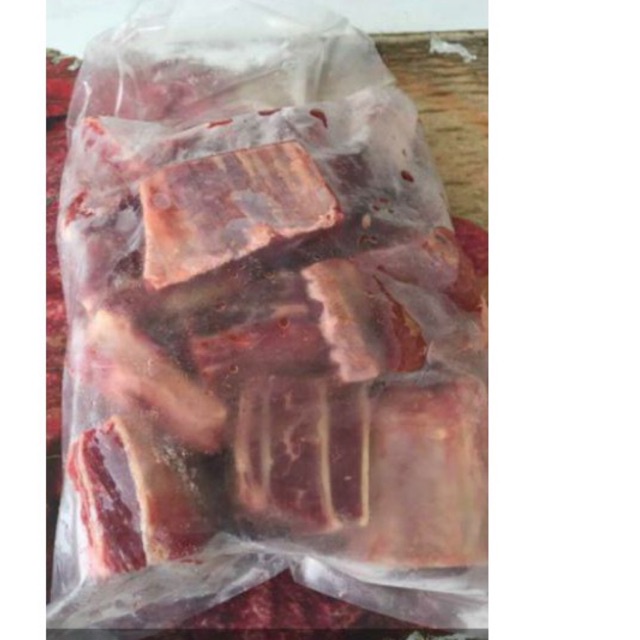 

Iga konro super full daging 1kg ( sdh potongan kecil2 )