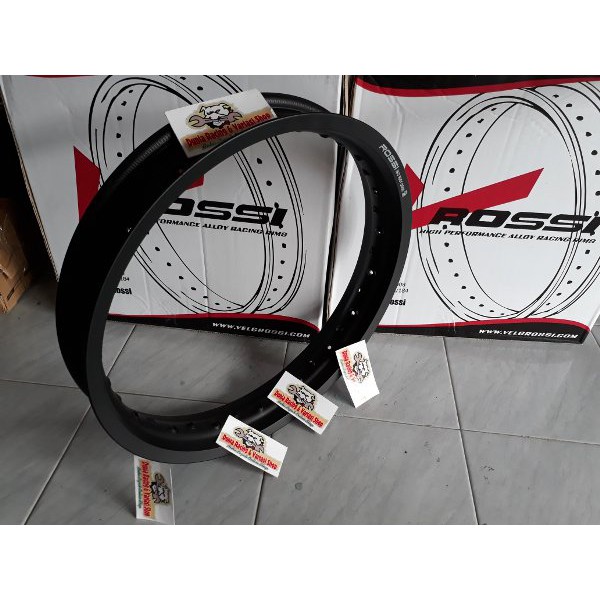 BRILIANT!!! Velg 185 18 merk Rossi. Velg ring18