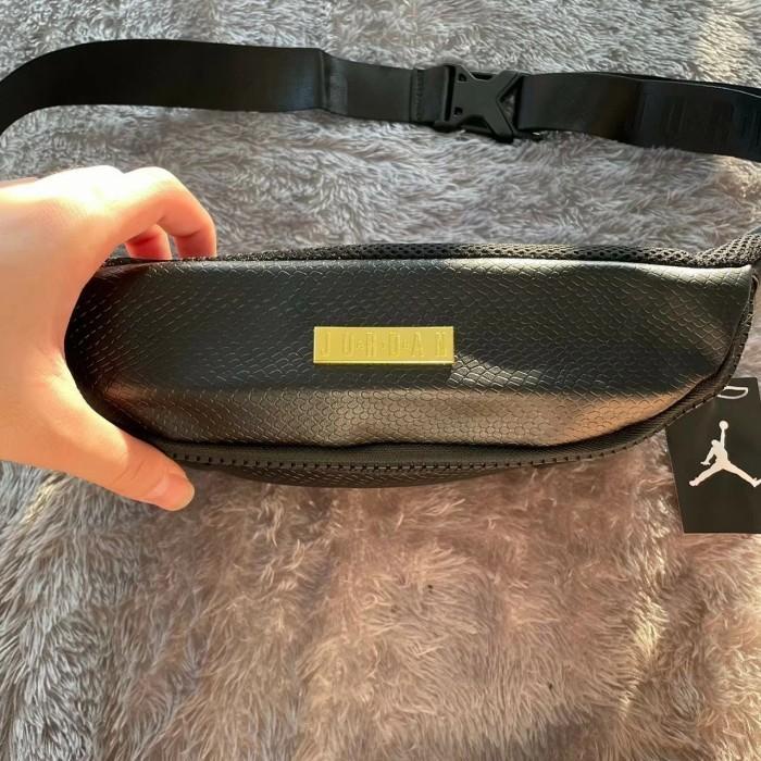 Air Jordan waistbag regal leather snake 100% Original (tas selempang )