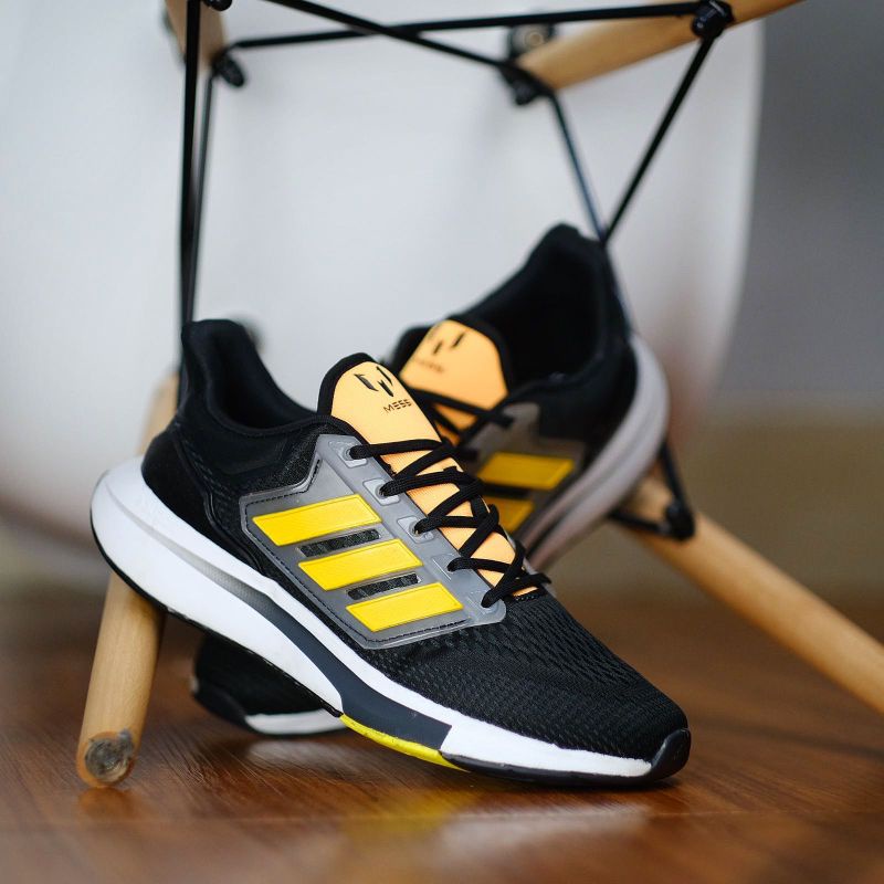 Adidas EQ21 Run x Leo Messi