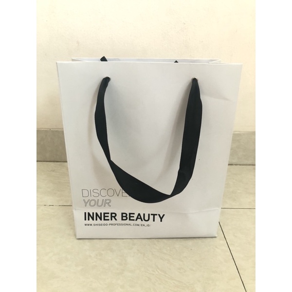 

paper bag/paperbag/tas kertas/bungkus kado/Shiseido