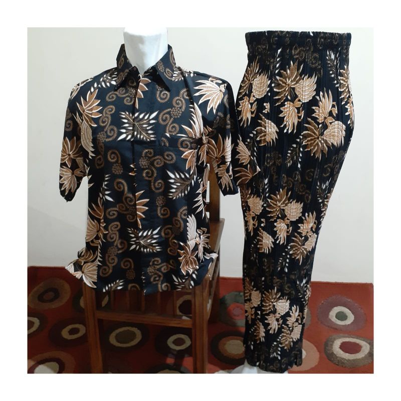 Couple rok prisket dengan kemeja lengan pendek//couple batik keluarga