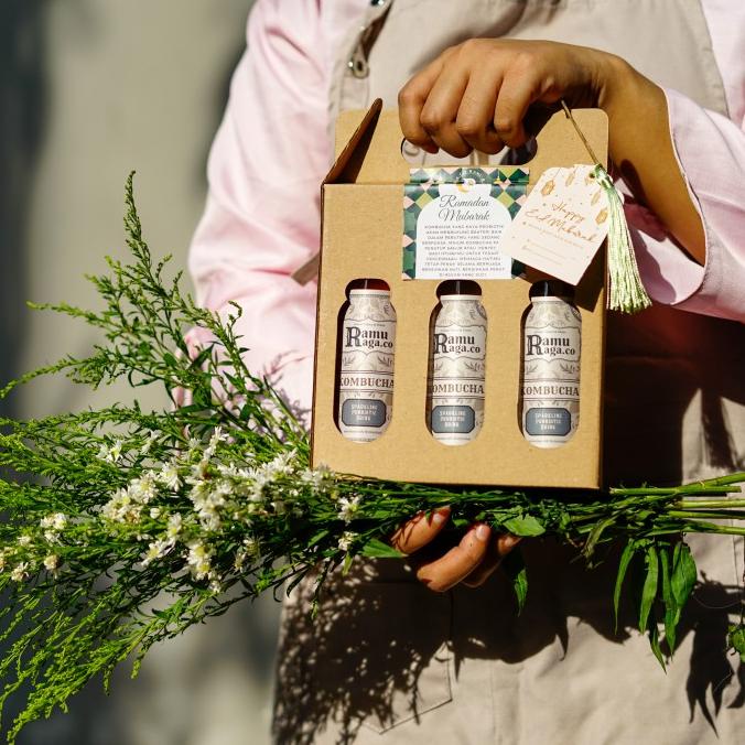 

READY COD Parsel Ramadan Artisan Kombucha Ramuraga Teh Probiotik - Two is Better TERPOPULER