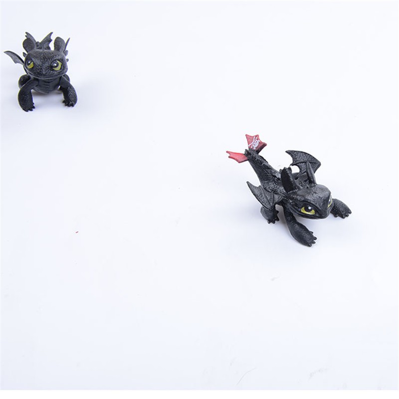 Mainan Action Figure Toothless Model Anime How To Train Your Dragon Bahan Pvc Ukuran 7-8cm Untuk Koleksi Anak