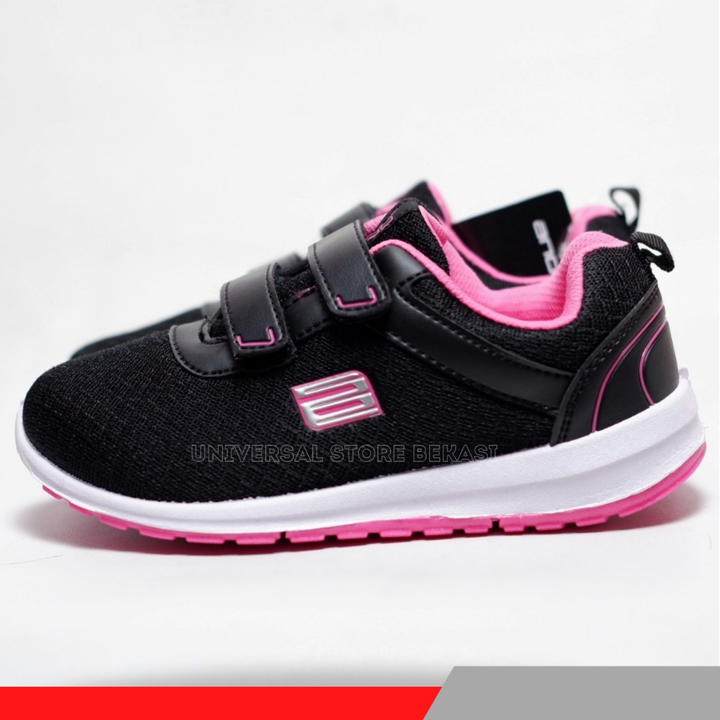 Sepatu Anak Sekolah Perempuan Paud TK Kelas 1 SD Anak-anak Cewek Kecil Ando Perekat Hitam Full Pink Spatu Sneakers Skolah Usia 4 5 6 7 Tahun Size 29 30 31 32 -Aida -