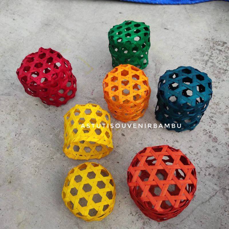 

TOPLES BAMBU MINI 8x10 CM / parsel mini / kerajinan bambu / packaging makan / klongsong bambu