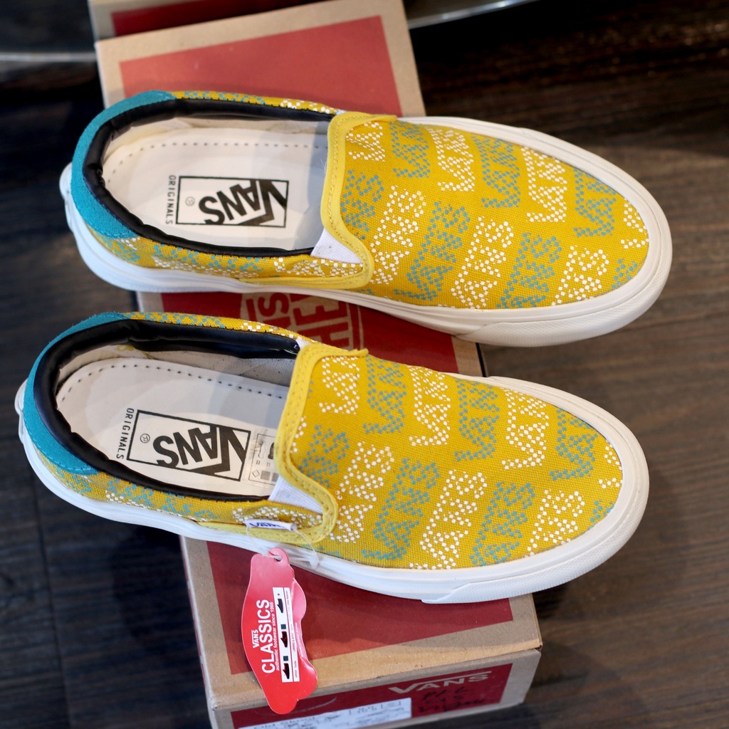 TERBARU SLIP ON PRINT LOGO SEPATU KETS WANITA