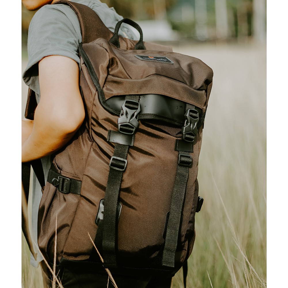 CITY HUSTLE BROWN |ManNeedMe x URBAN| Tas Ransel Punggung Pria Wanita Tas Backpack ORIGINAL