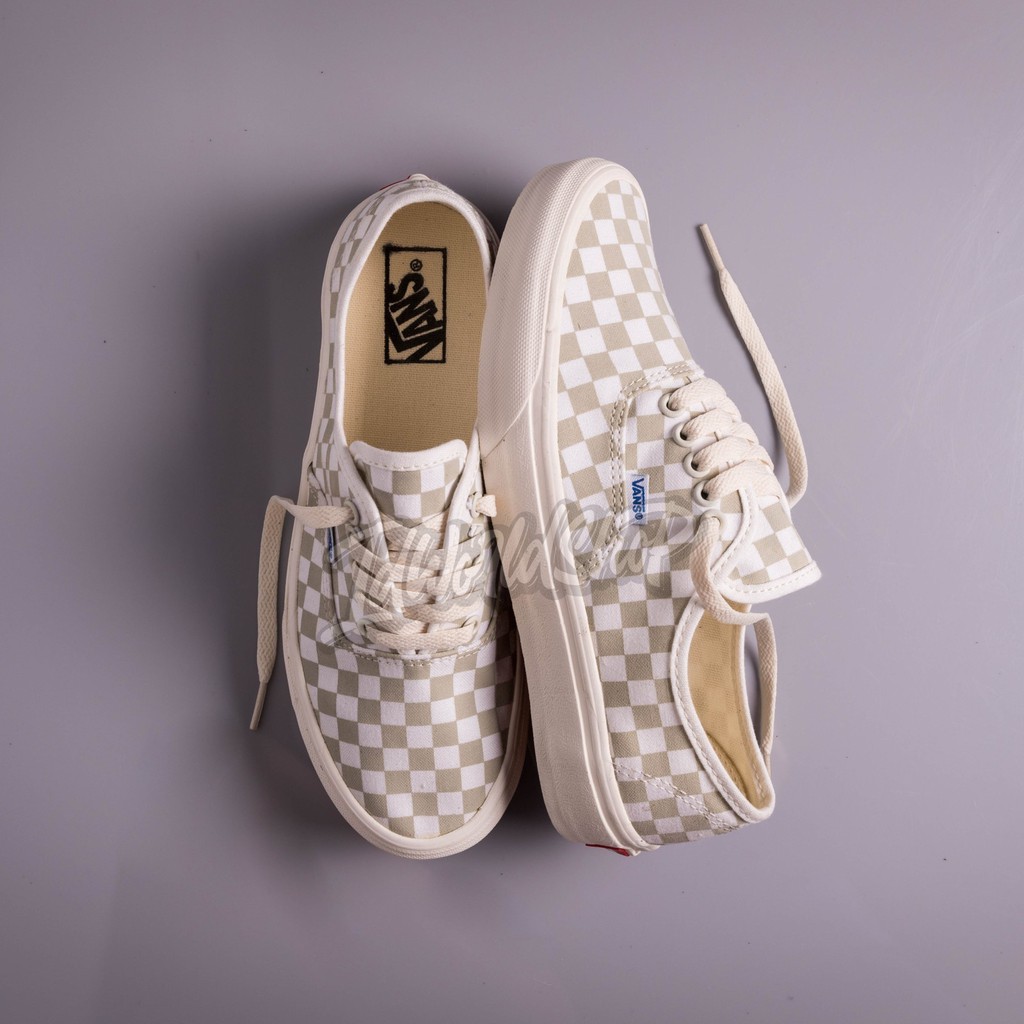 vans authentic checkerboard marshmallow