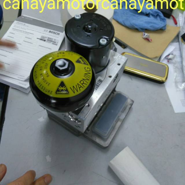 SBC pump mercy W211 merek bosch