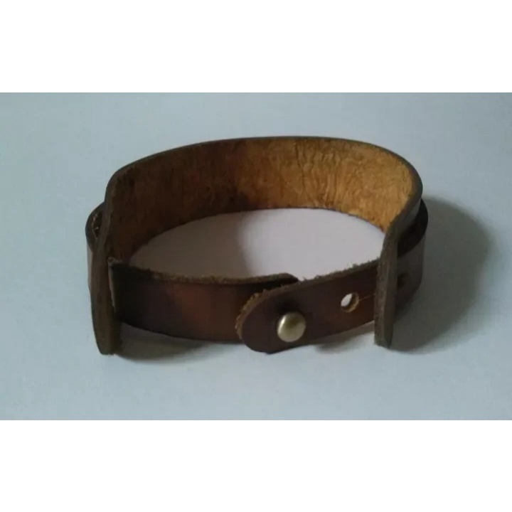 Aksesoris gelang kulit sapi asli