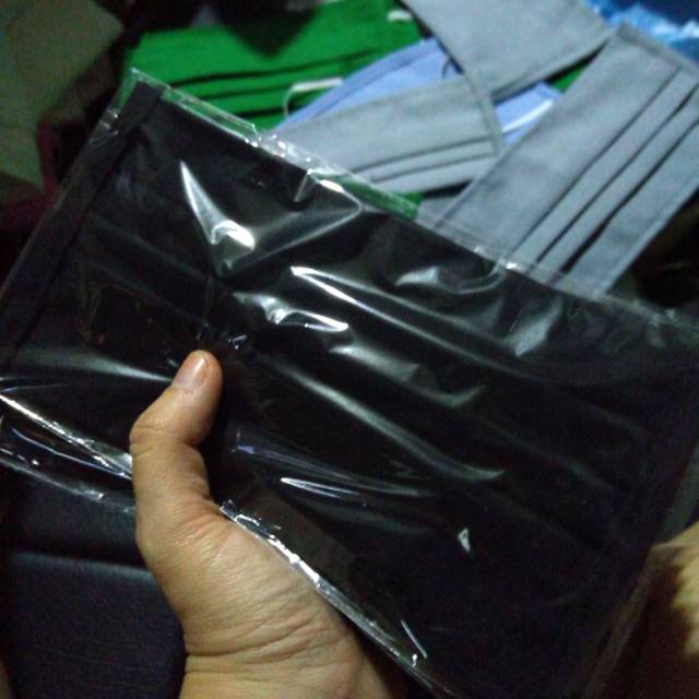 Masker kain katun oxford tali karet dan hijab