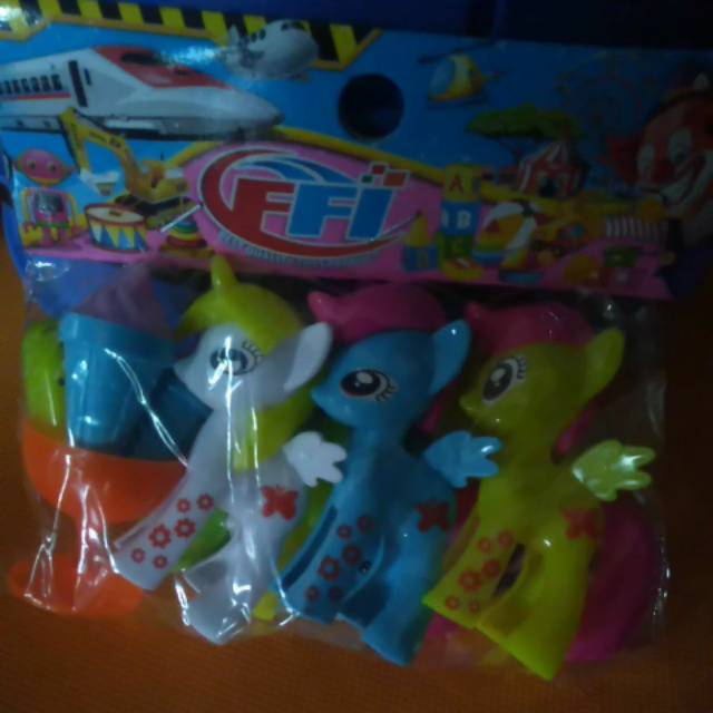 Mainan anak kuda poni