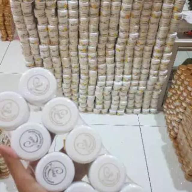 Ecer  Cream Siang Bebwhite C/Bebwhite C Glow/Bebwhite C original