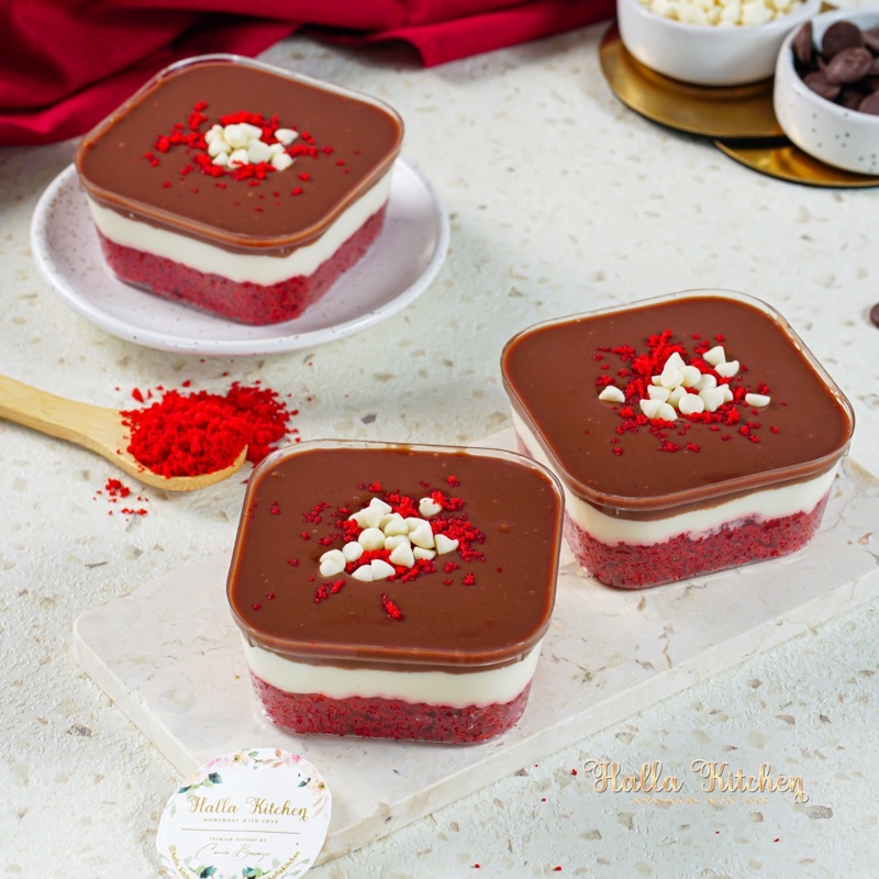 Red Velvet Belgium Mini Dessert Box