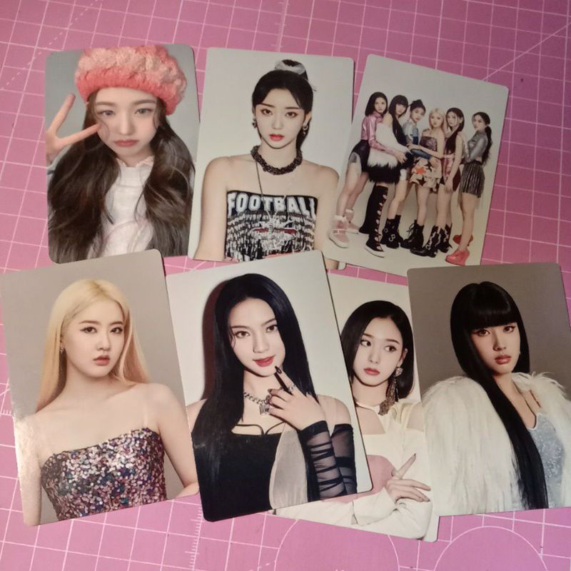 [BOOKED] Wonyoung Kirsh Beret + STAYC Kolbuk Concept Set