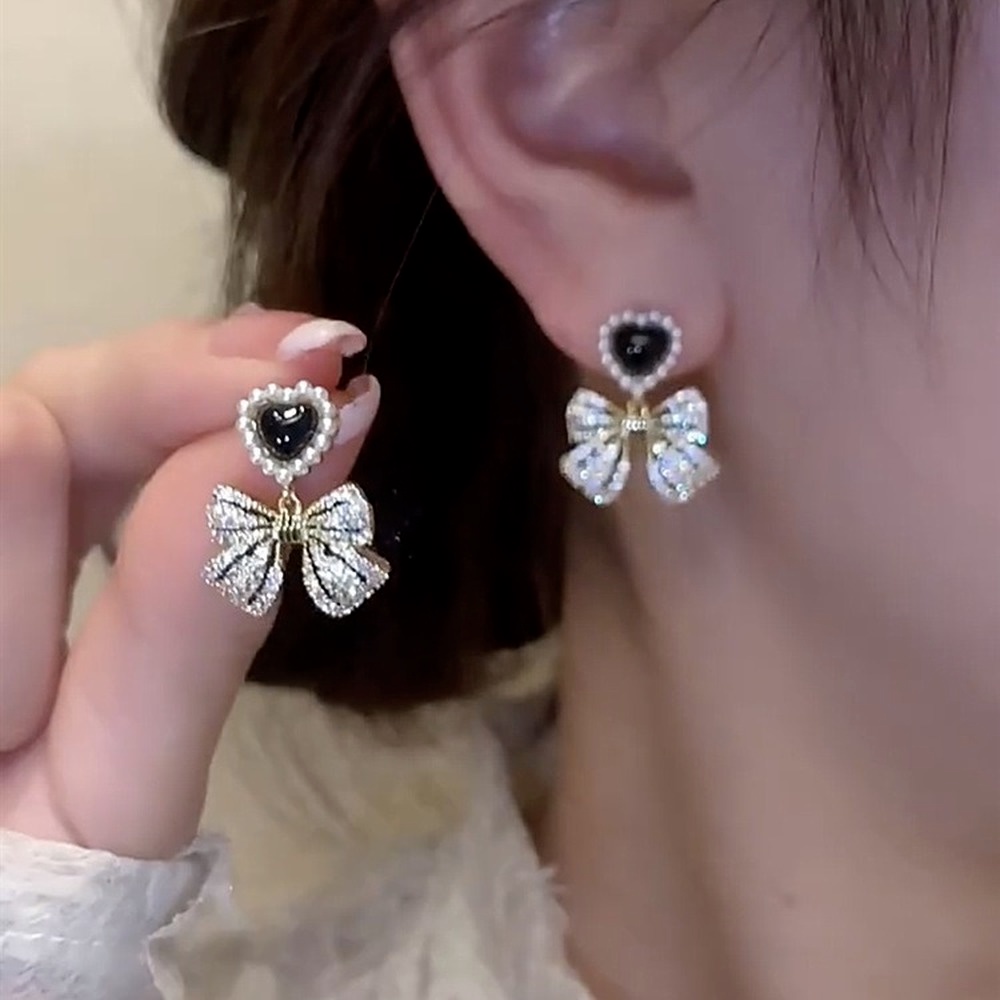 Anting Tusuk Gantung Desain Pita Hias Berlian Gaya Koreakeren Untuk Wanita