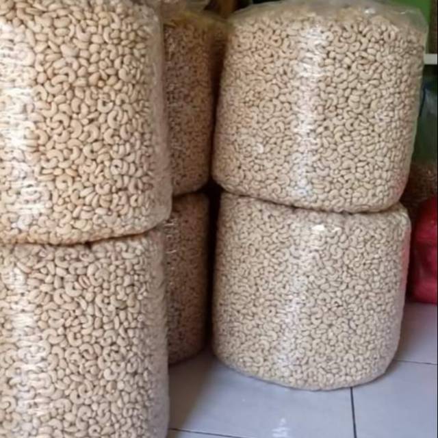 

Kacang Mente / Mete Mentah 1kg