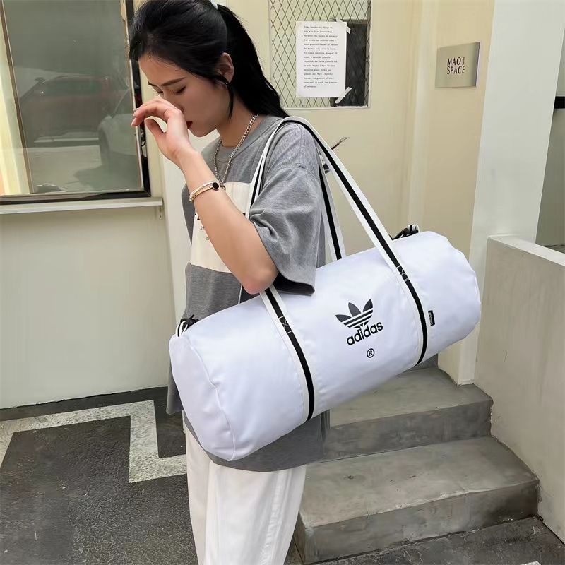 4023 Tas Duffel Olahraga Sport Bag Gym Selempang Wanita Pria Import
