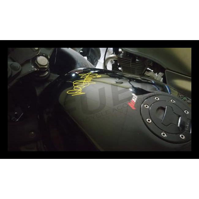 

Sticker/Stiker Valentino Rossi Signature (Tanda Tangan) - Vale 46 Bermutu