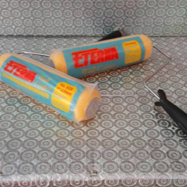 

KUAS ROLL copot 9 INC 22 CM ETERNA CAT rol BESAR