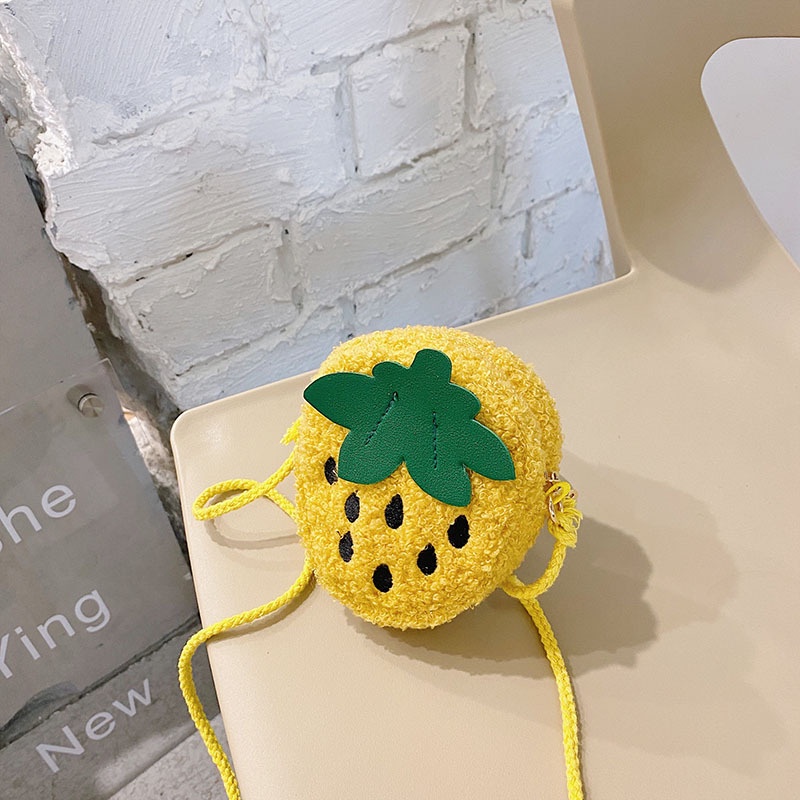 HappyOliver STRAWBERRY FUR BAG tas import resleting model hand bag anak perempuan