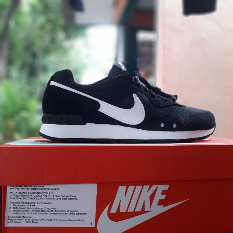 Nike Venture Runner Original Sneaker Pria