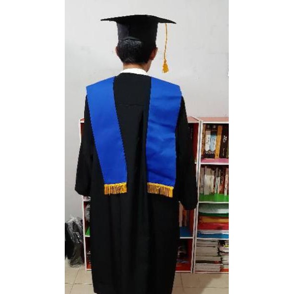 Bagus Dipakai>ken-867   Toga Wisuda IPB