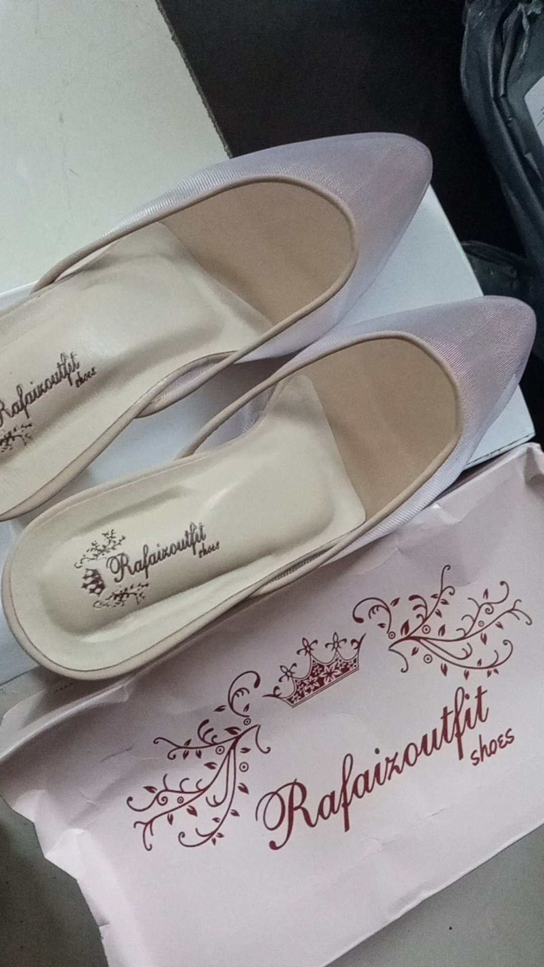 Sepatu Rossia Cream Wanita Sepatu Wanita