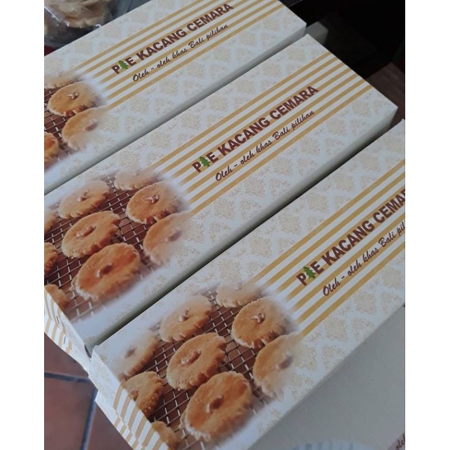 

Pia kacang Cemara oleh oleh khas Bali