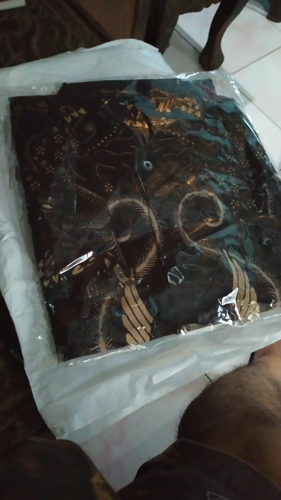 Sawonggaling Kemeja Batik Pria Lengan Panjang Slimfit Katun Printing Hem Baju Seragam Kantor Modern