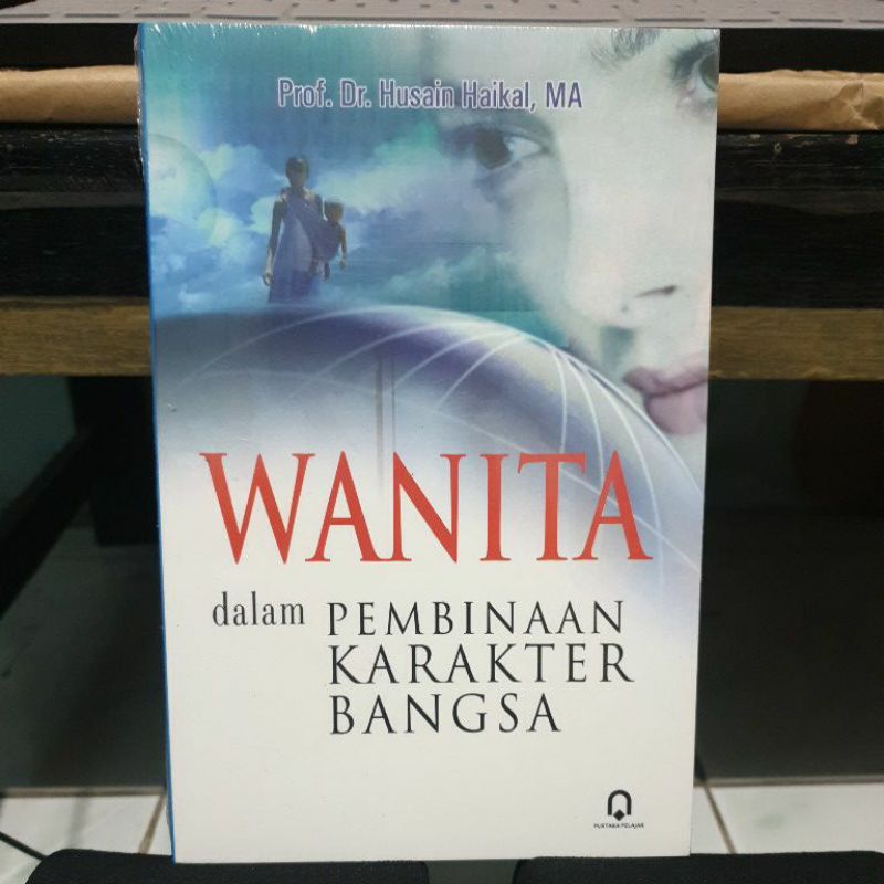 Buku Wanita dalam Pembinaan Karakter Bangsa