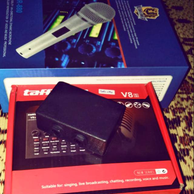 Paket Recording soundcard v8 converter plus Mic BMA putih