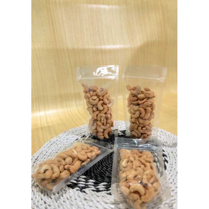 

Kacang Mede Matang Kemasan 100g dan 250g