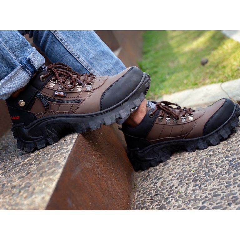 Lavio E95 Sepatu Safety Pria Sol Karet Lentur Anti Licin Raja Sepatu Grosir
