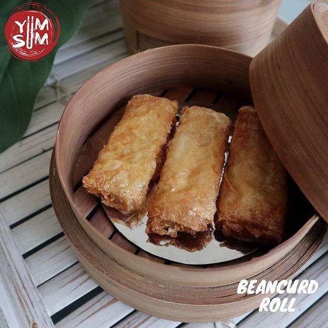 

Lumpia Kulit Tahu Isi Ayam (Beancurd Roll) - Frozen Food